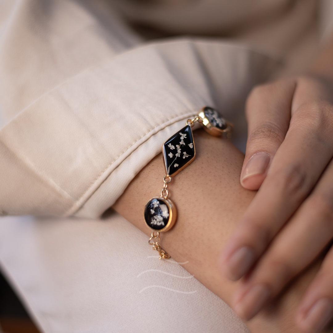 Astra Bracelet - Real flower Jewellery - Leafy Affair