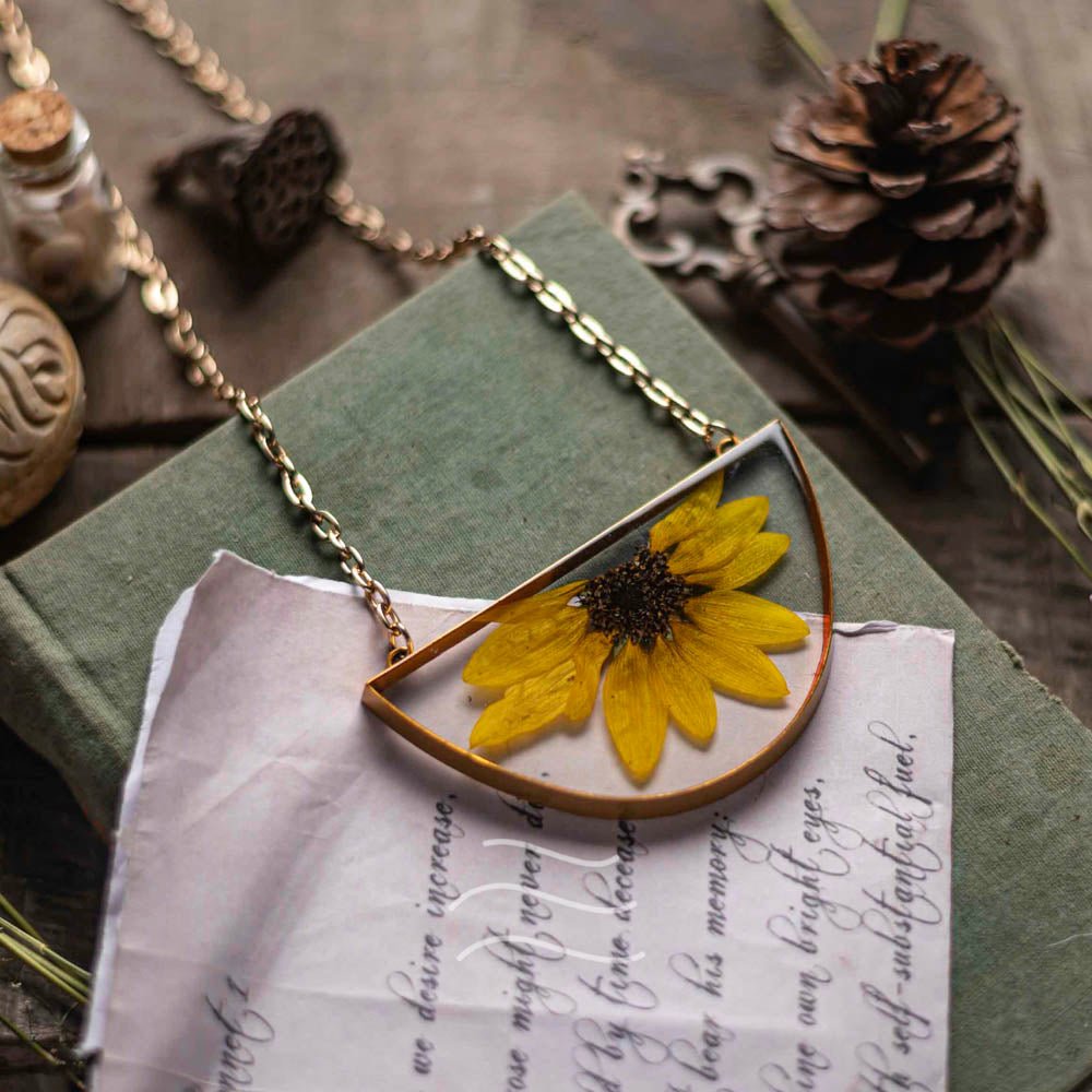 Little Miss Sunshine Neckpiece - Real flower Jewellery - Leafy Affair