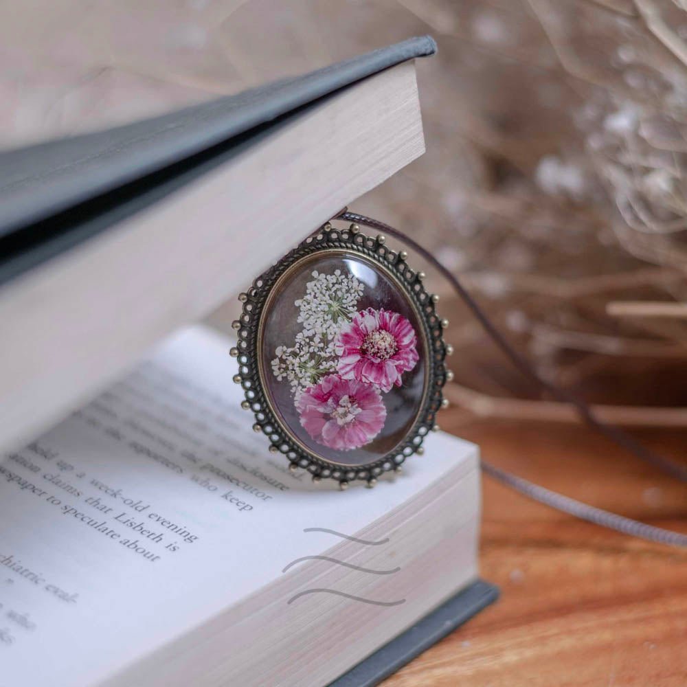 Frilly Flower Victorian Necklace - Real flower Jewellery - Leafy Affair