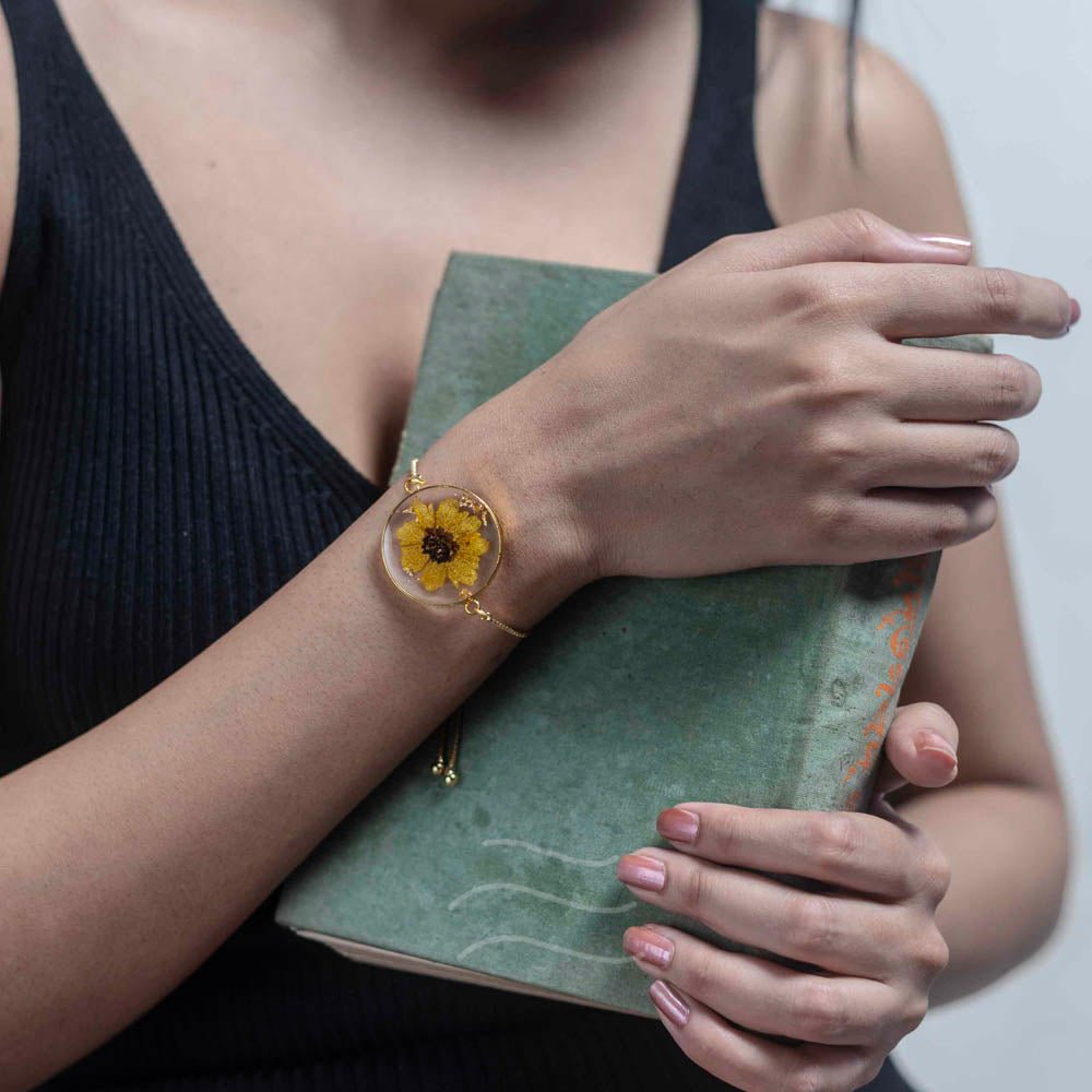 Sunbeam Dreams Bracelet - Real flower Jewellery - Leafy Affair