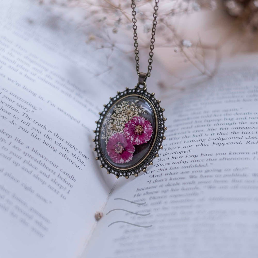 Frilly Flower Victorian Necklace - Real flower Jewellery - Leafy Affair