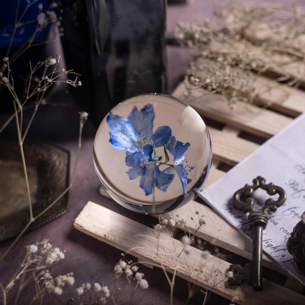 Tides of Change Paperweight - Real flower Jewellery - Leafy Affair