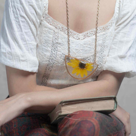 Little Miss Sunshine Neckpiece - Real flower Jewellery - Leafy Affair