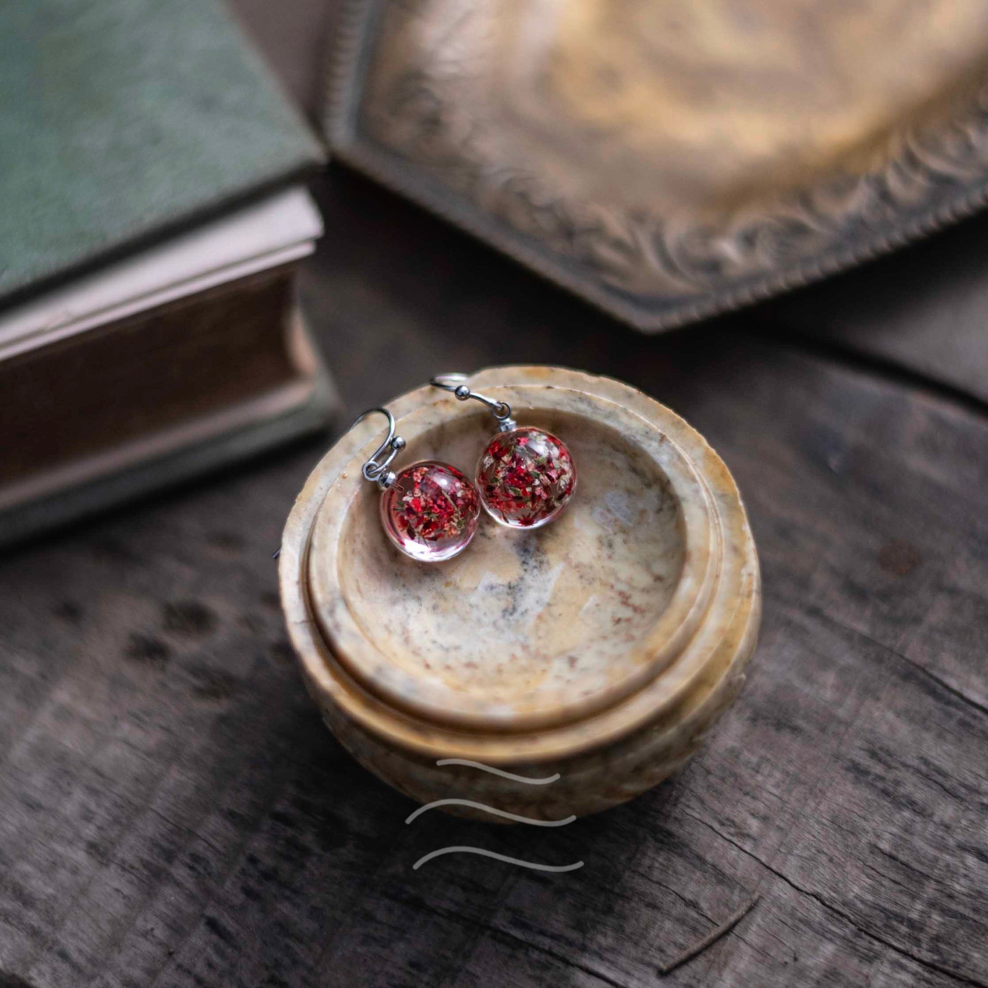Miniscule Earthling Flower Earrings - Real flower Jewellery - Leafy Affair
