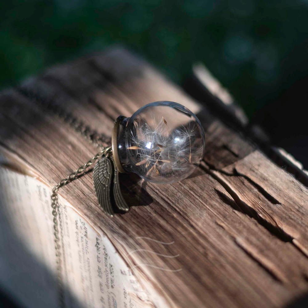 Seeker's Snitch - Real flower Jewellery - Leafy Affair