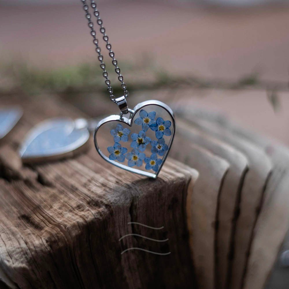 Souvenir Of Love - Real flower Jewellery - Leafy Affair