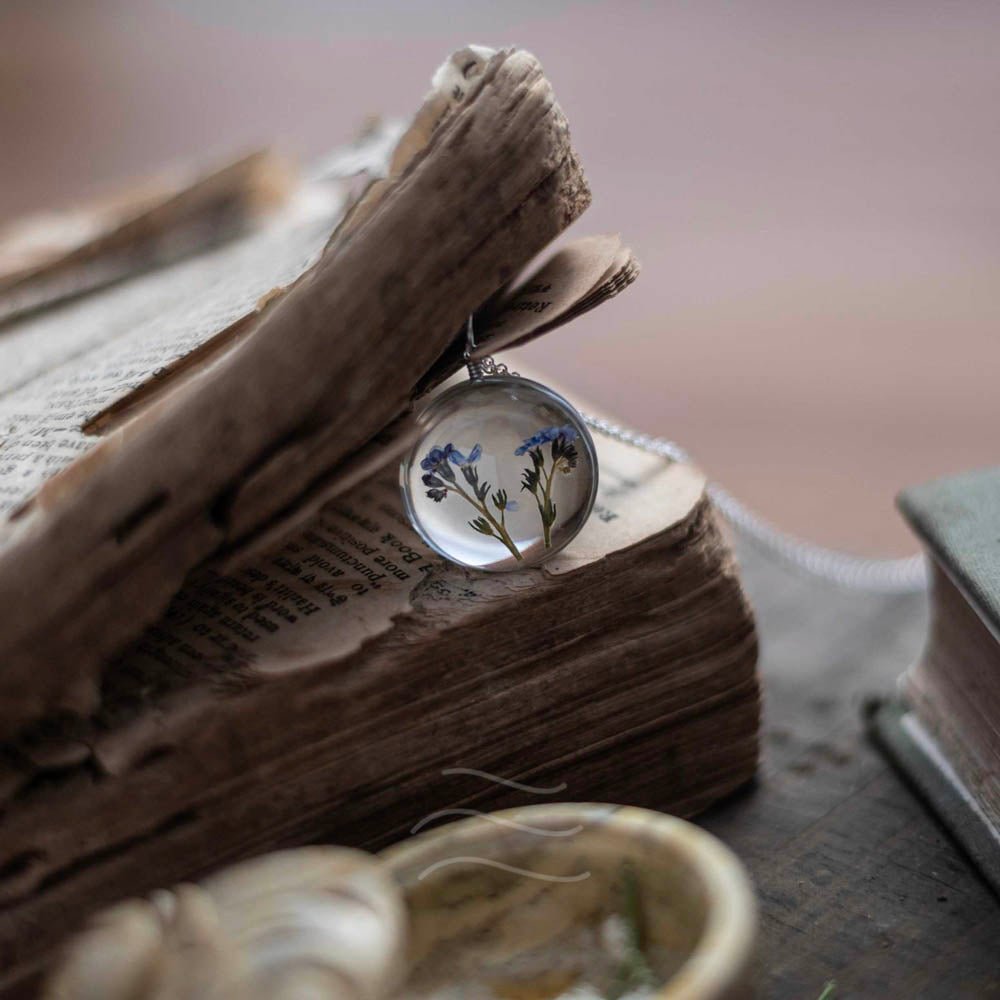 Poetic Love - Real flower Jewellery - Leafy Affair