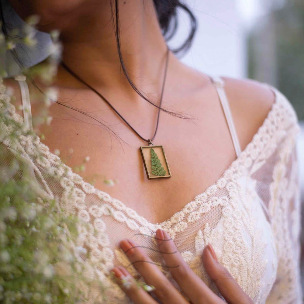 Secrets of a Forest (Feather Fern) - Real flower Jewellery - Leafy Affair