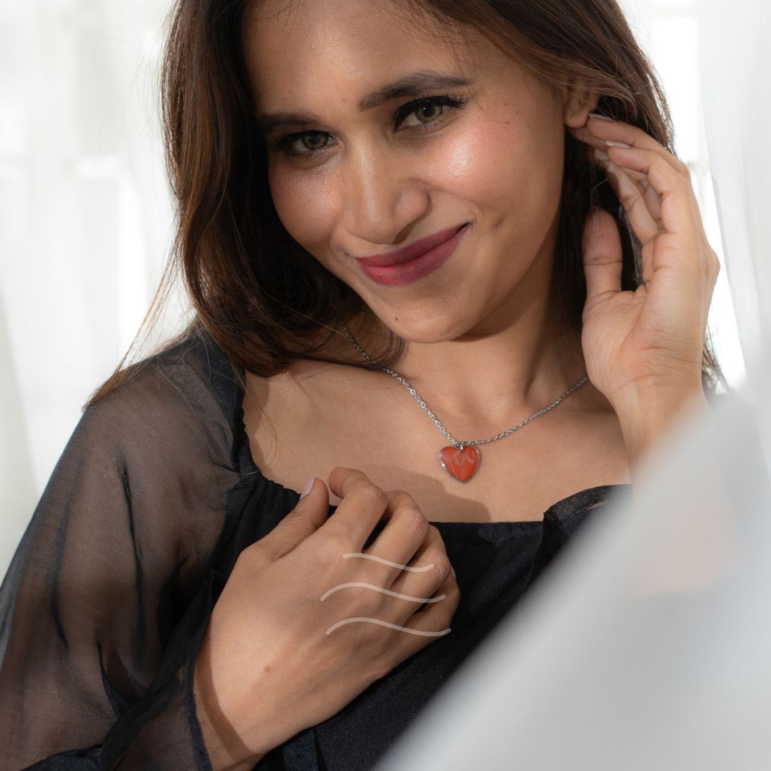 Heartfelt Moments Necklace - Real flower Jewellery - Leafy Affair