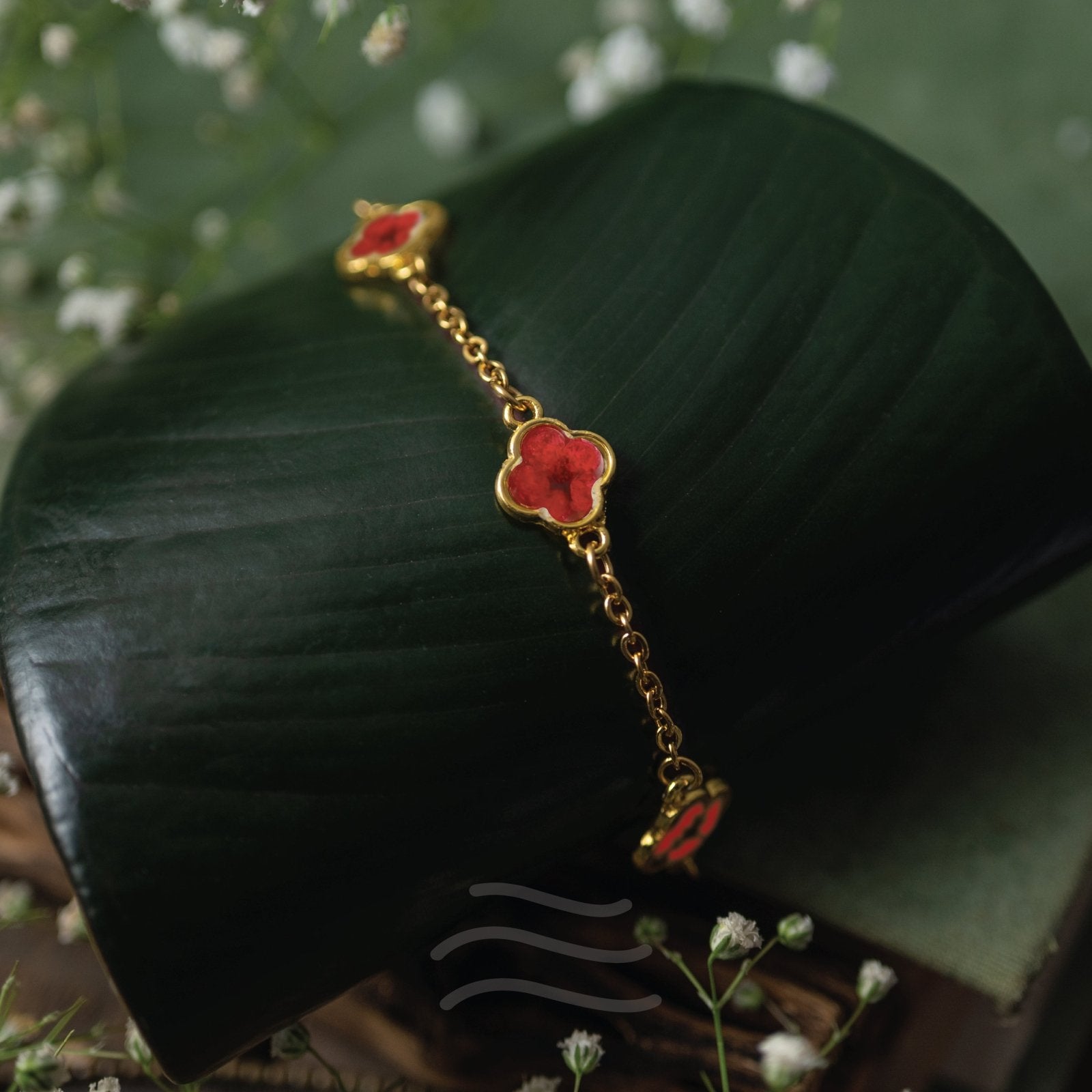 Secret Ember Bracelet - Real flower Jewellery - Leafy Affair